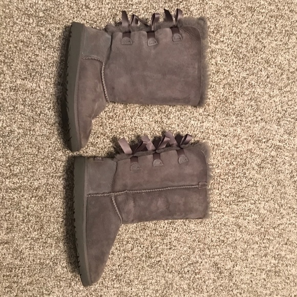 Ugg Bailey Bow Tall Sz 4 - Picture 13 of 15
